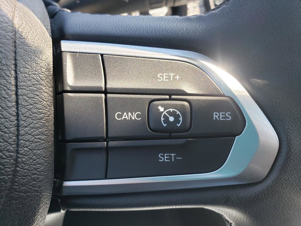 Used 2024 Jeep Compass Latitude image 21