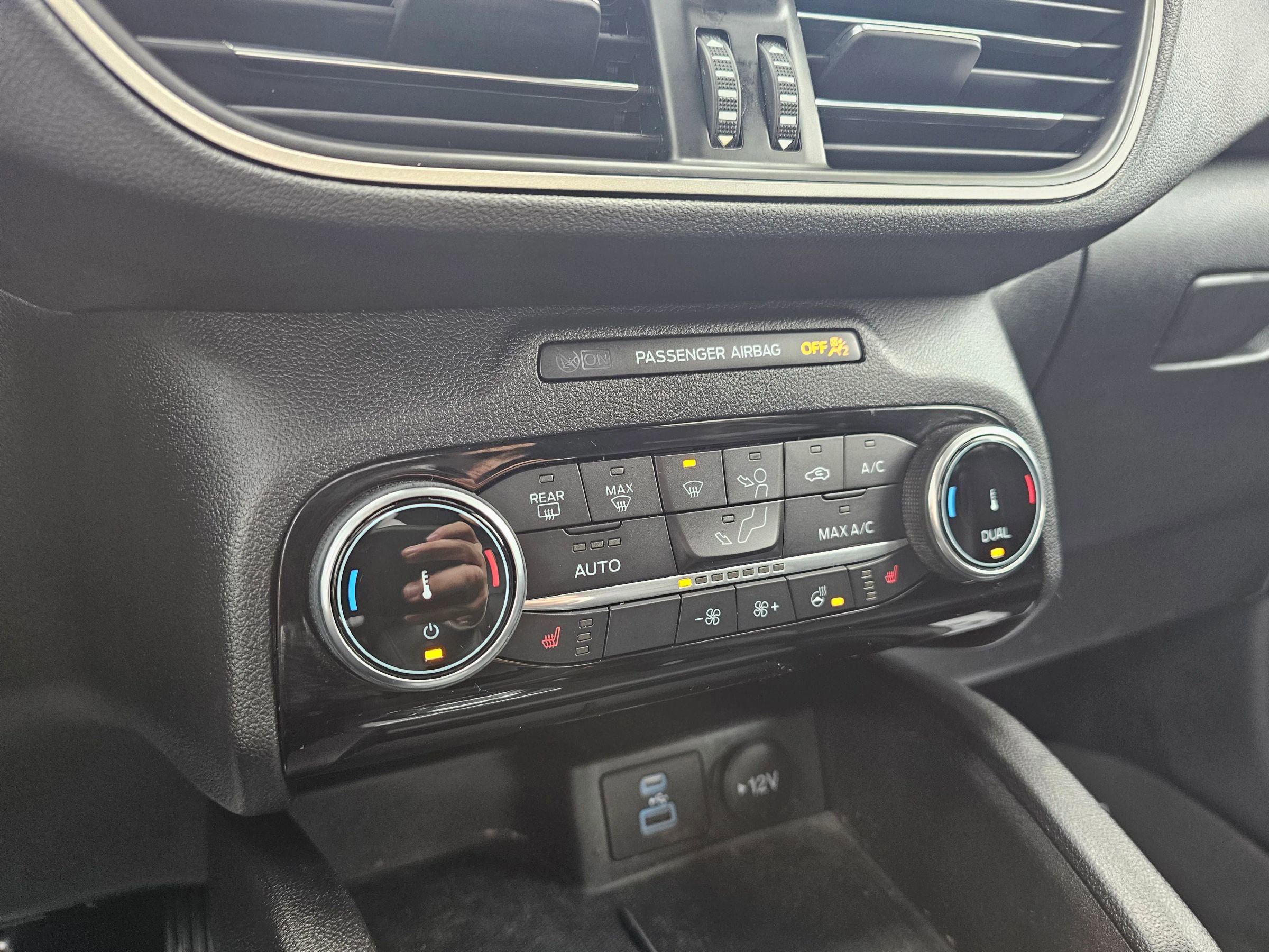 Used 2022 Ford Escape SEL image 26