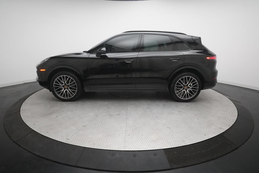 Certified 2022 Porsche Cayenne AWD/4WD image 8