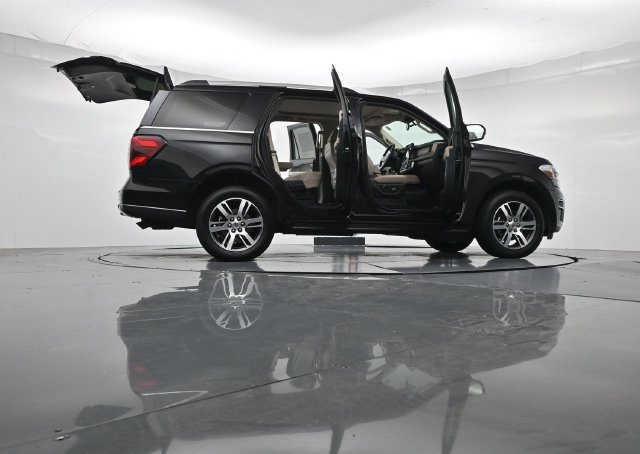 Certified 2024 Ford Expedition Limited RWD image 56