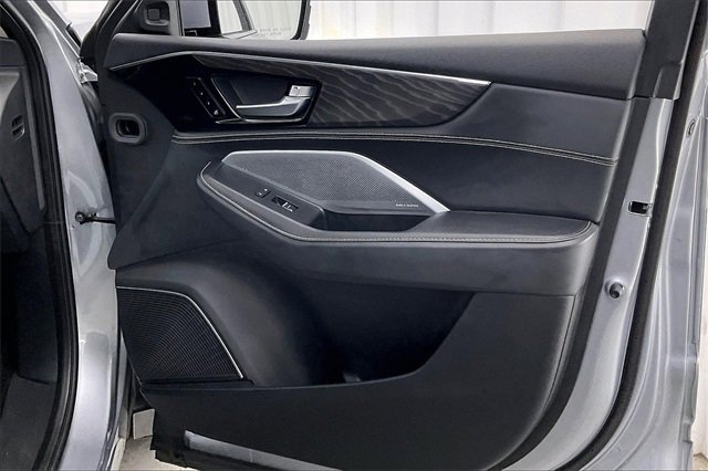 Used 2025 Acura MDX w/ Advance Package image 22