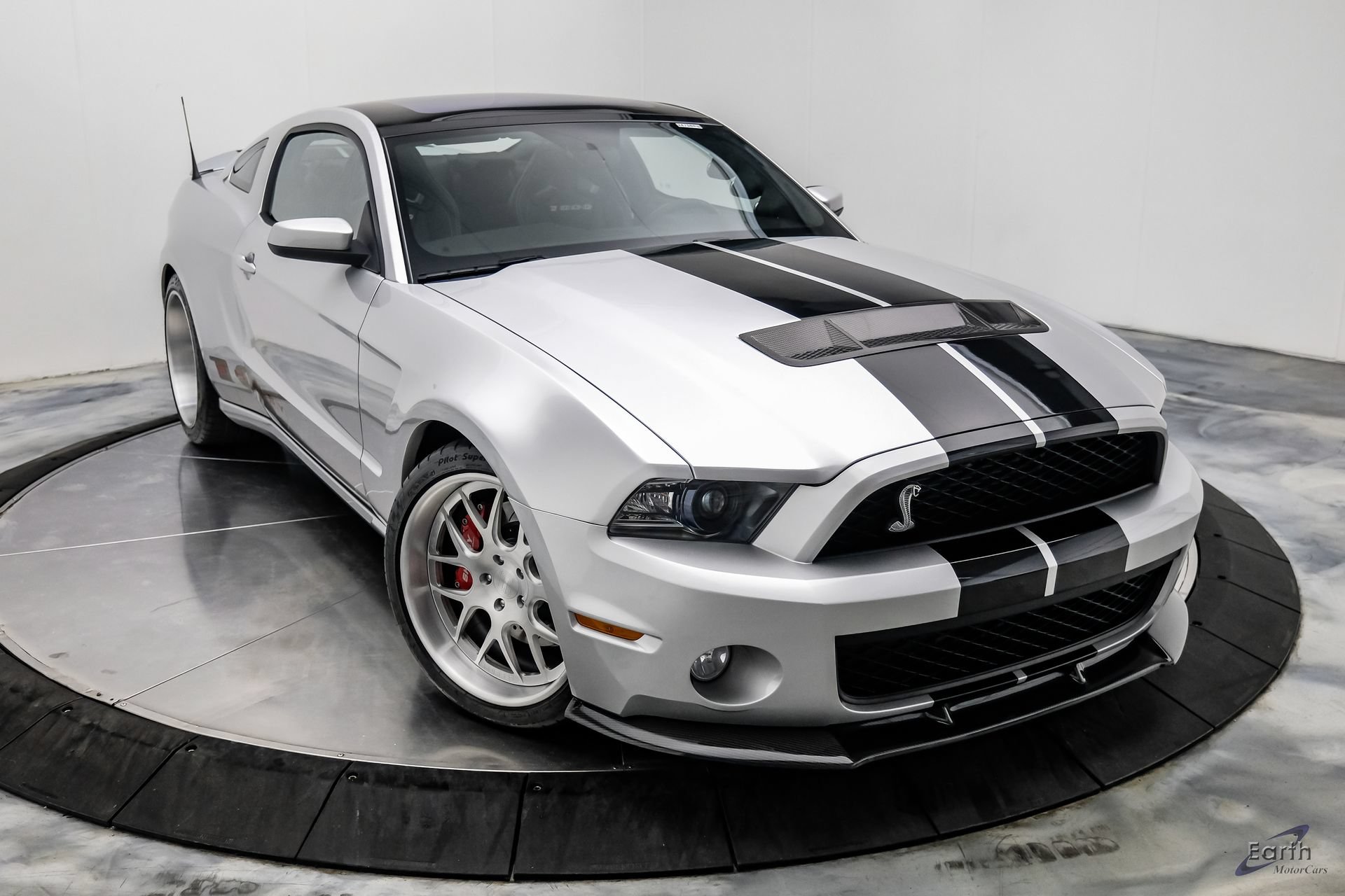 Used 2012 Ford Mustang Shelby GT500 w/ SVT Performance Pkg RWD image 30
