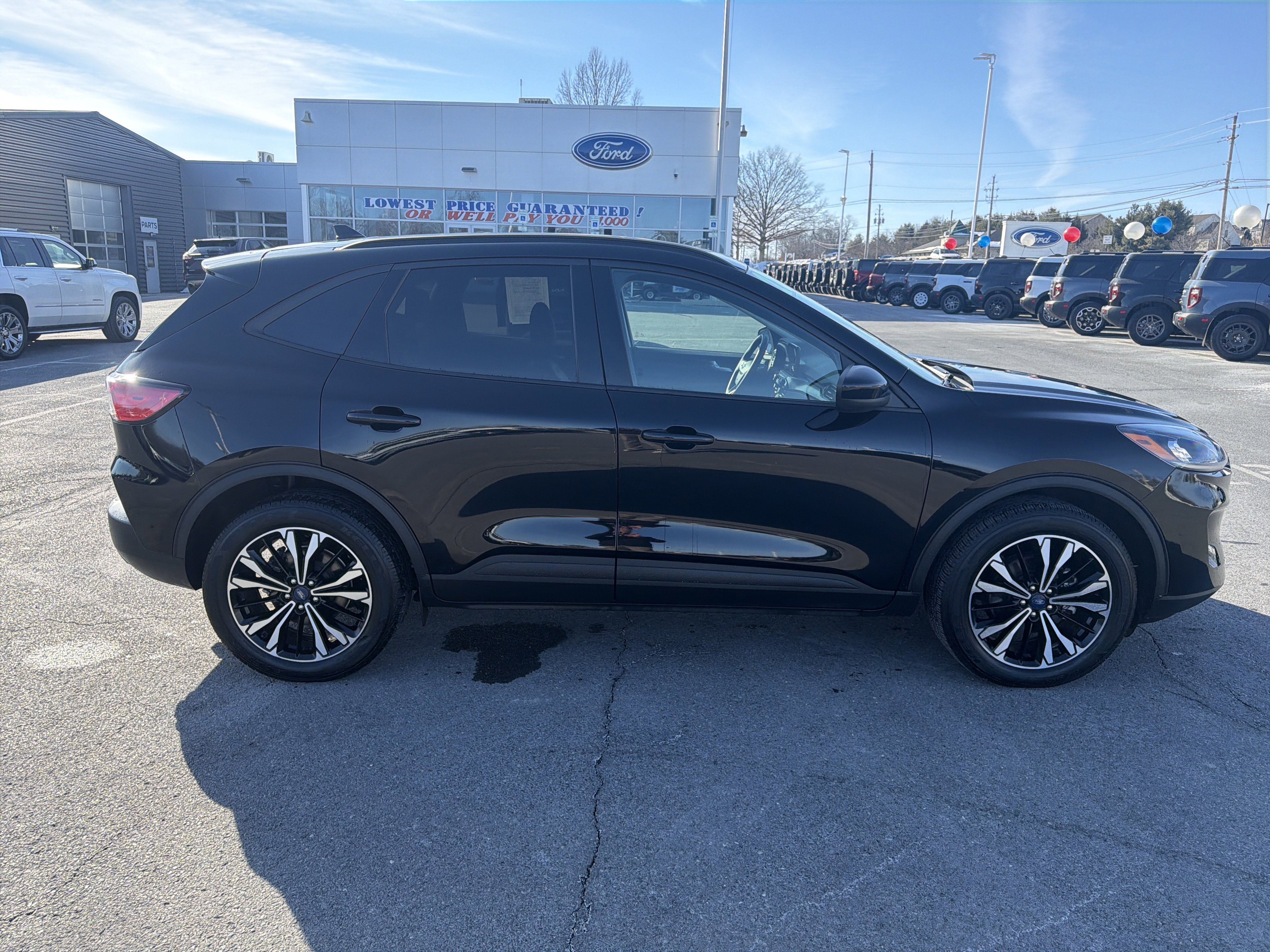 Used 2022 Ford Escape SEL w/ SEL Stealth AWD Package video 2