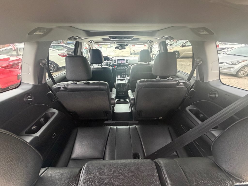 Used 2017 Honda Pilot Elite image 23