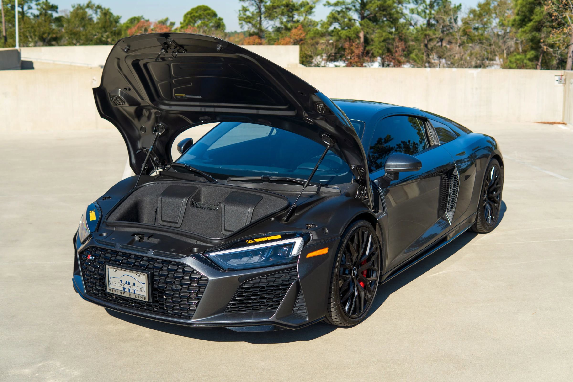 Used 2020 Audi R8 V10 w/ Carbon Exterior Package image 37