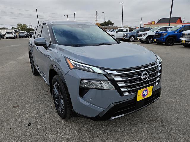 Used 2025 Nissan Rogue Platinum w/ Platinum Premium Package image 7