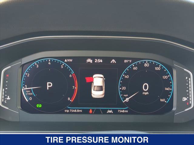 Certified 2025 Volkswagen Jetta SEL FWD image 15
