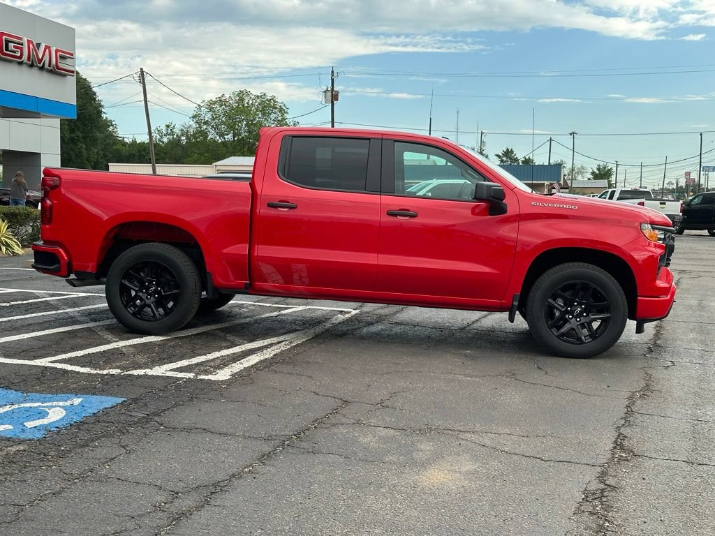 New 2026 Chevrolet Silverado 1500 Custom RWD image 4