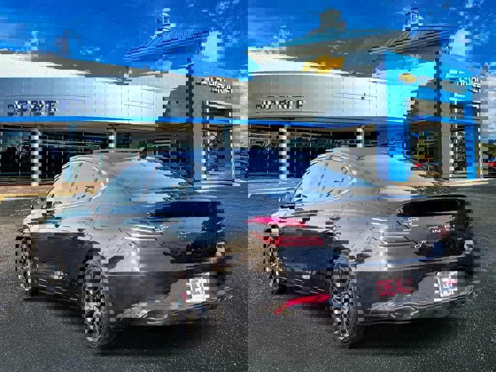 Used 2022 Genesis G70 3.3T image 6