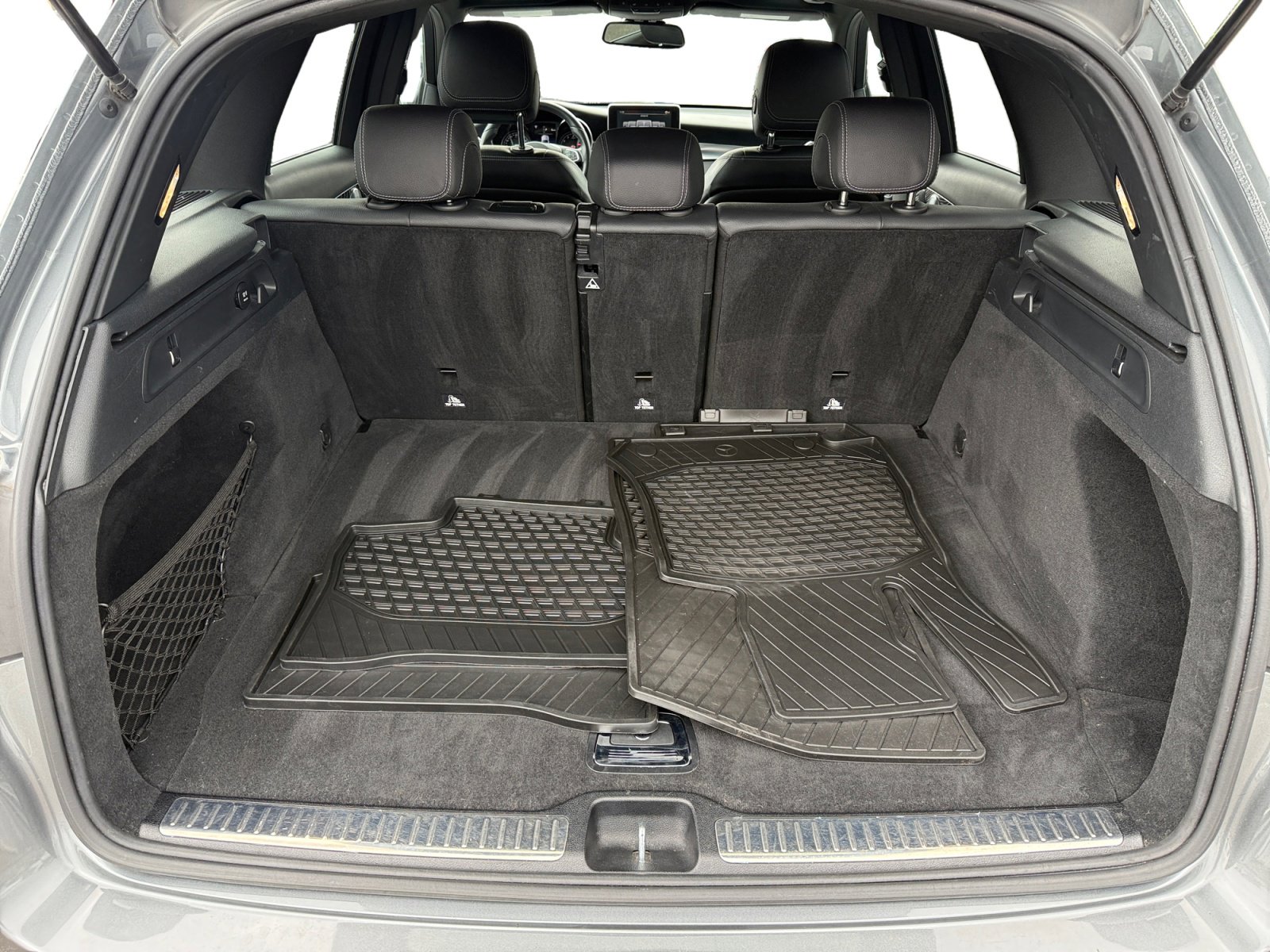 Used 2018 Mercedes-Benz GLC 300 4MATIC image 17
