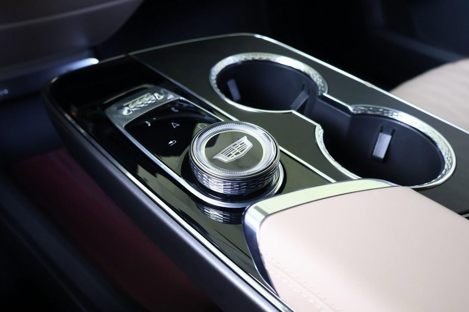 New 2026 Cadillac Lyriq V w/ LPO, Floor Liner Package image 22