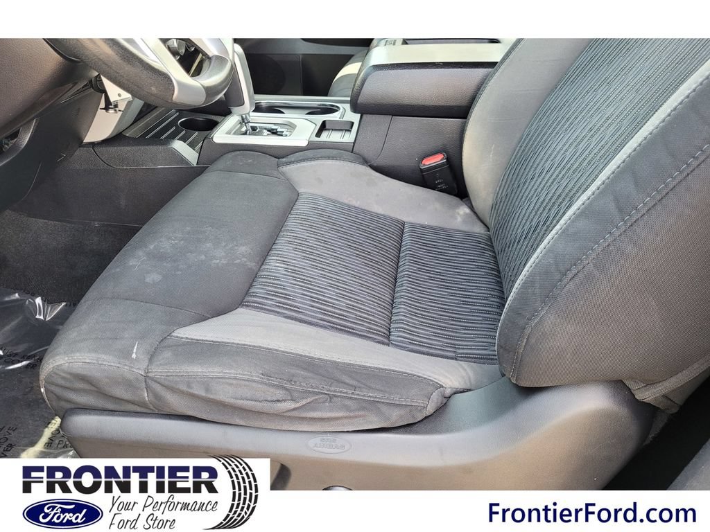 Used 2016 Toyota Tundra SR5 w/ SR5 Upgrade Package RWD image 25
