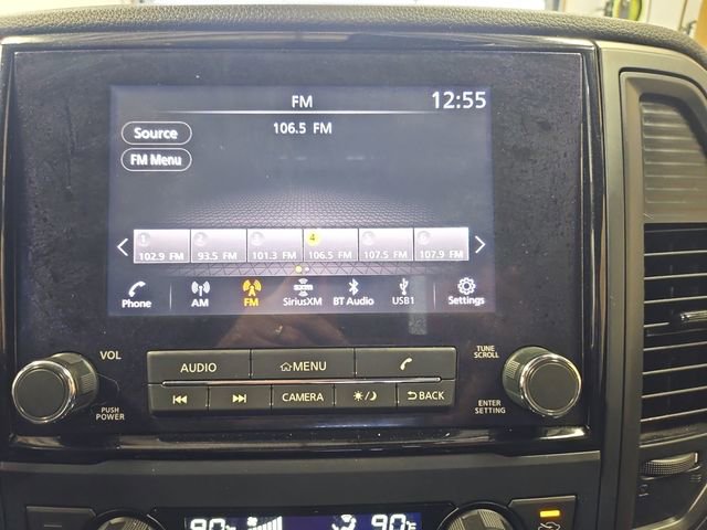 Used 2023 Nissan Titan SV w/ SV Convenience Package image 19