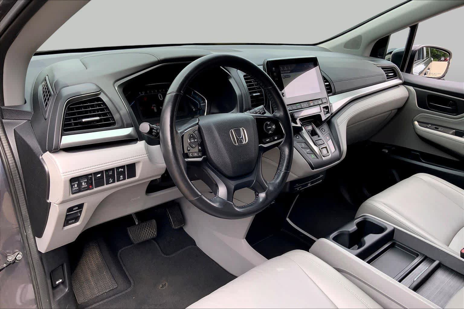 Used 2018 Honda Odyssey Touring image 18