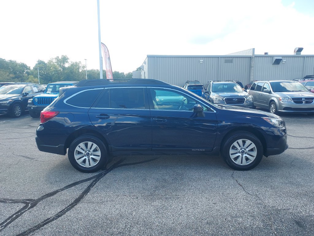 Used 2018 Subaru Outback 2.5i Premium AWD/4WD image 8
