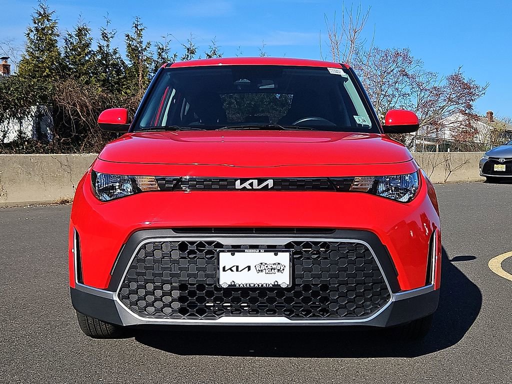 Certified 2023 Kia Soul LX w/ LX Technology Package image 2