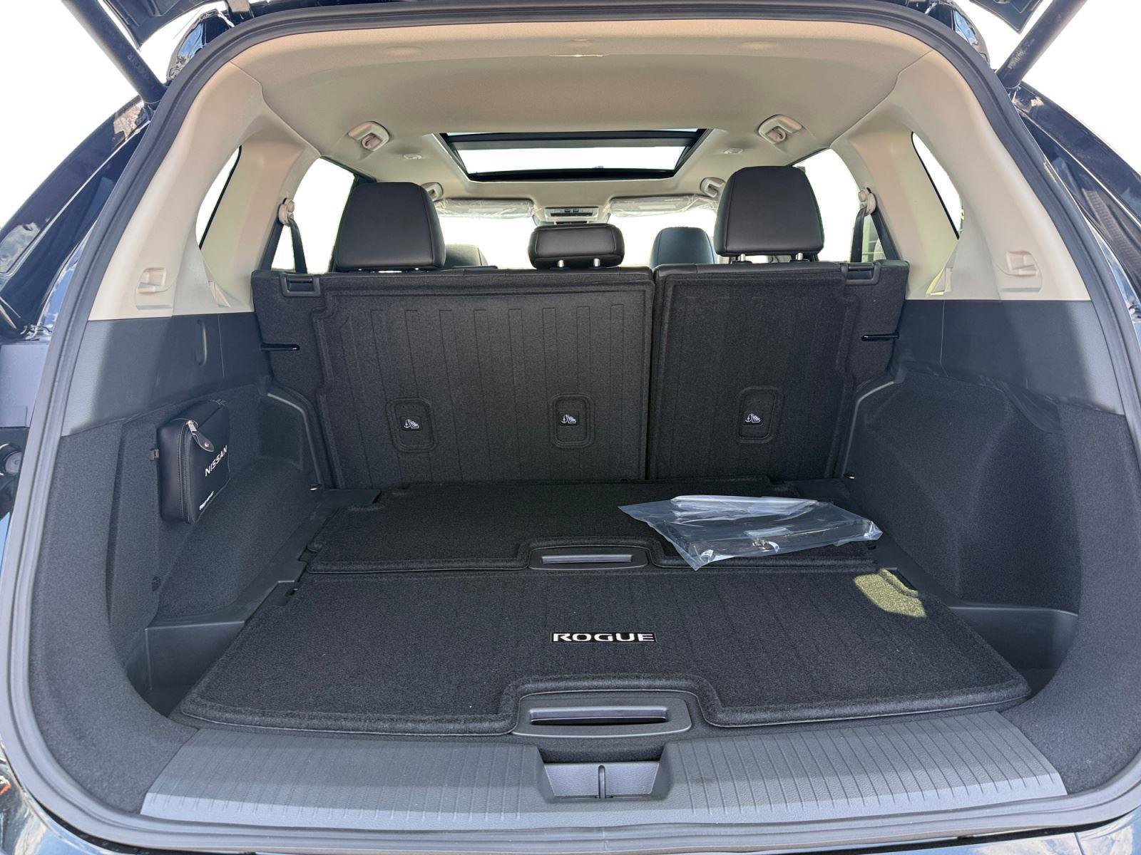 New 2026 Nissan Rogue Platinum AWD/4WD image 23
