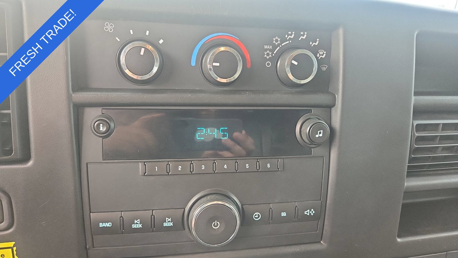 Used 2012 Chevrolet Express 2500 RWD image 15