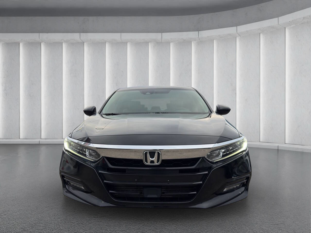 Used 2018 Honda Accord EX image 8