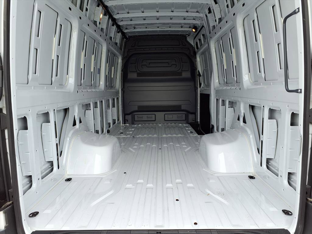 New 2025 Mercedes-Benz Sprinter 3500 image 9