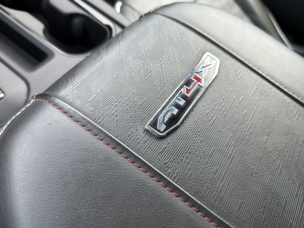 Used 2024 GMC Sierra 2500 AT4X image 24