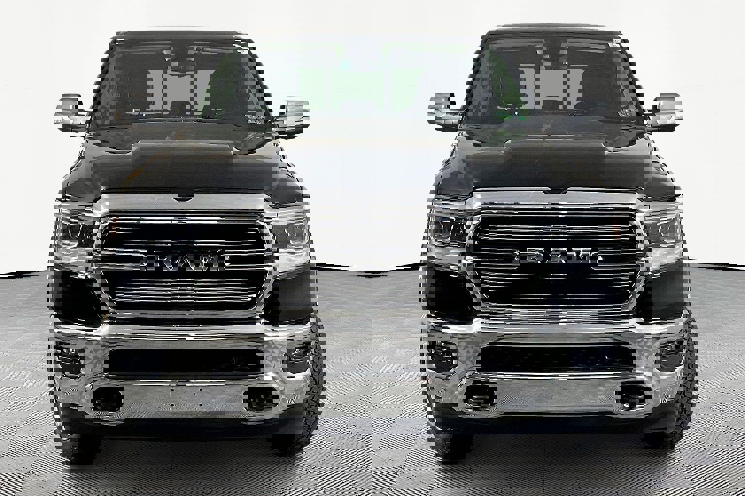 Used 2020 RAM 1500 Laramie image 2