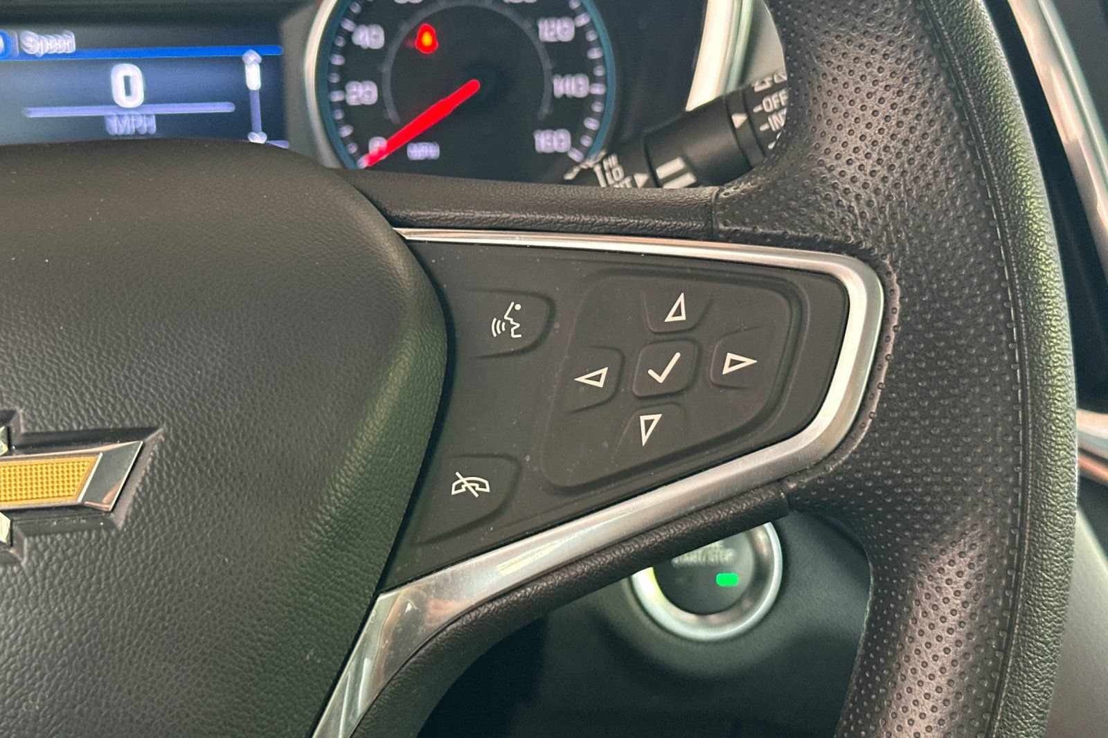 Used 2023 Chevrolet Equinox LS w/ LS Convenience Package AWD/4WD image 32