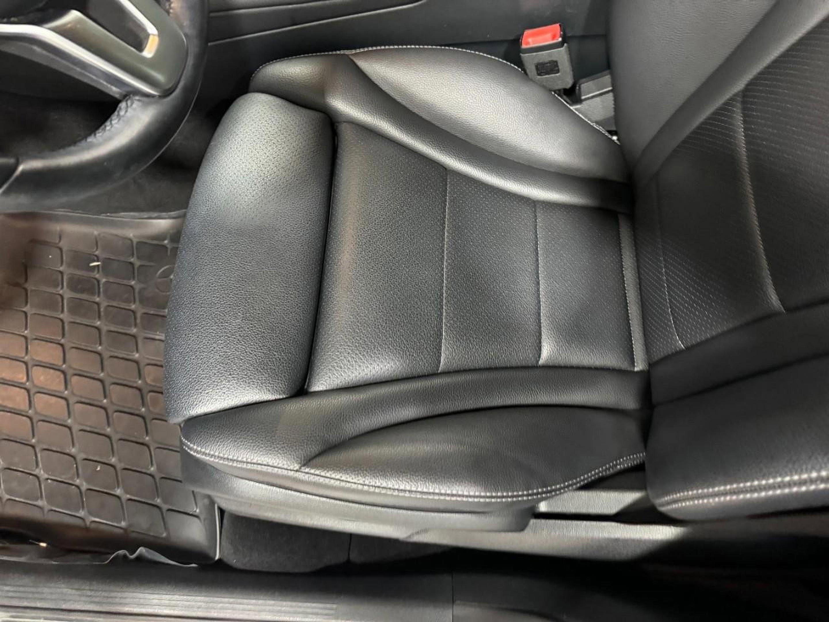 Used 2022 Mercedes-Benz GLC 300 4MATIC image 28