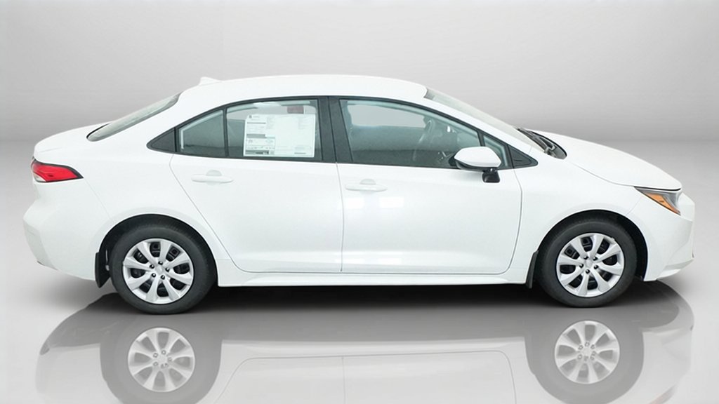 New 2027 Toyota Corolla LE FWD image 14