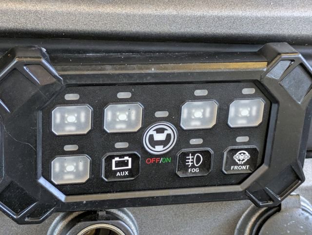 Used 2004 HUMMER H2 w/ Preferred Equipment Group image 27