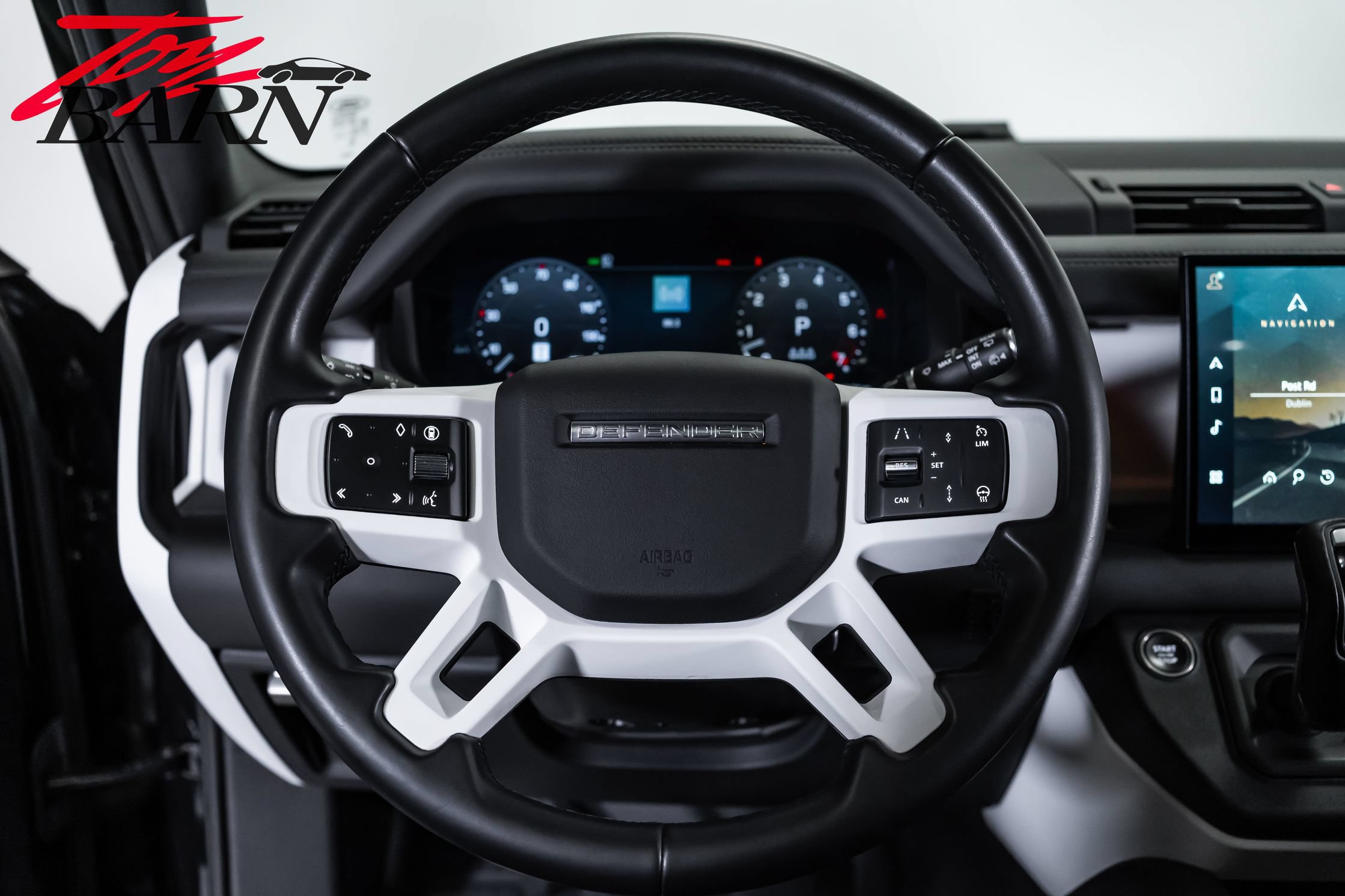 Used 2024 Land Rover Defender 110 SE AWD/4WD image 23