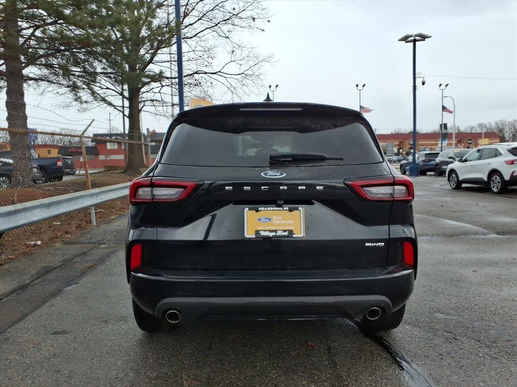 Certified 2023 Ford Escape ST-Line Select image 7