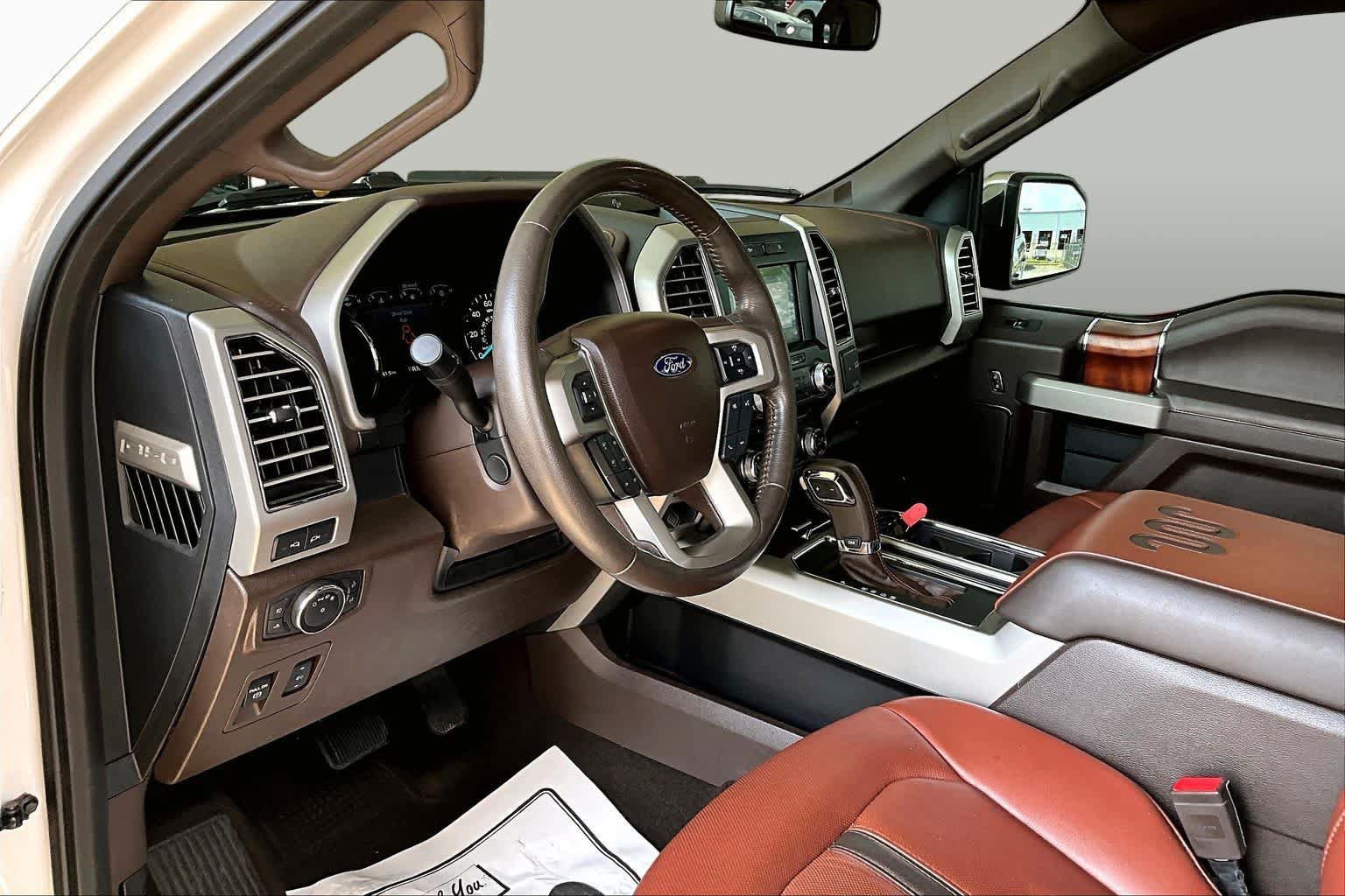 Used 2018 Ford F150 King Ranch w/ Equipment Group 601A Luxury AWD/4WD image 18