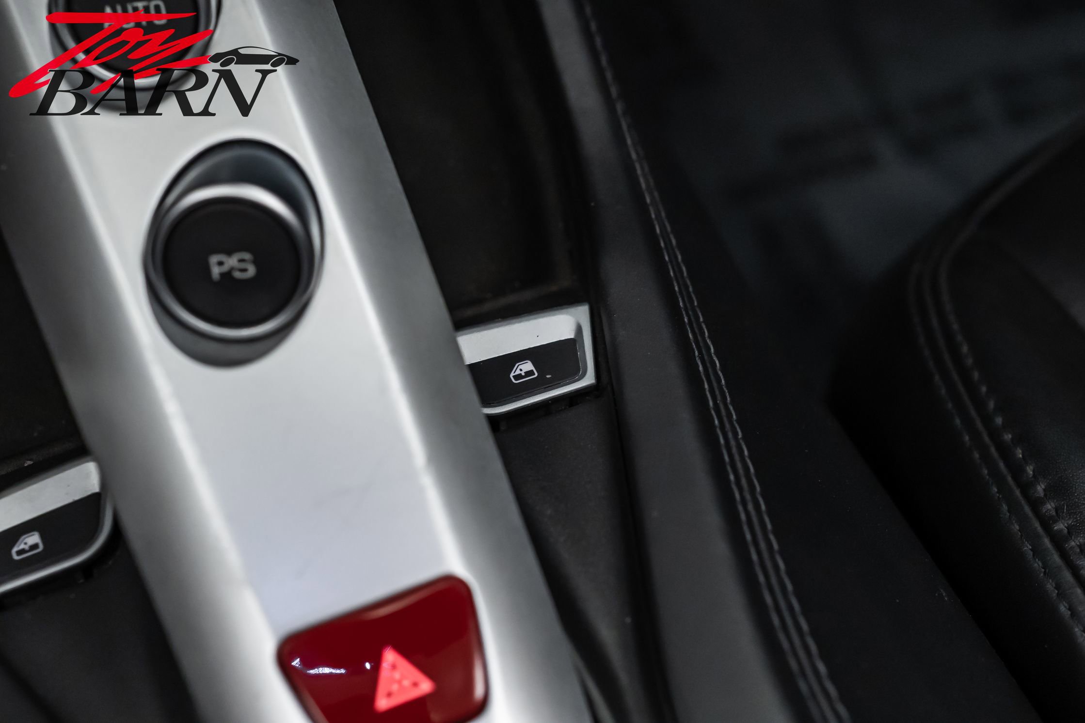 Used 2016 Ferrari California T RWD image 55
