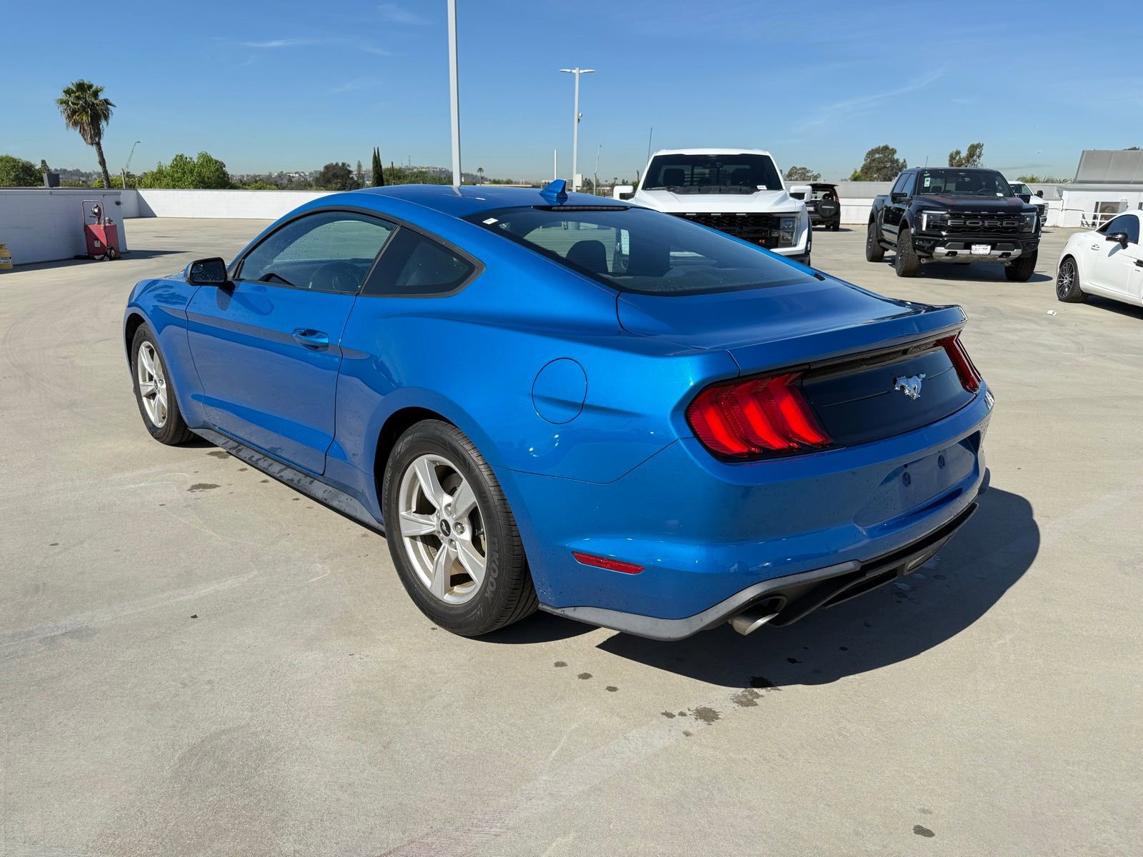 Used 2020 Ford Mustang EcoBoost image 2