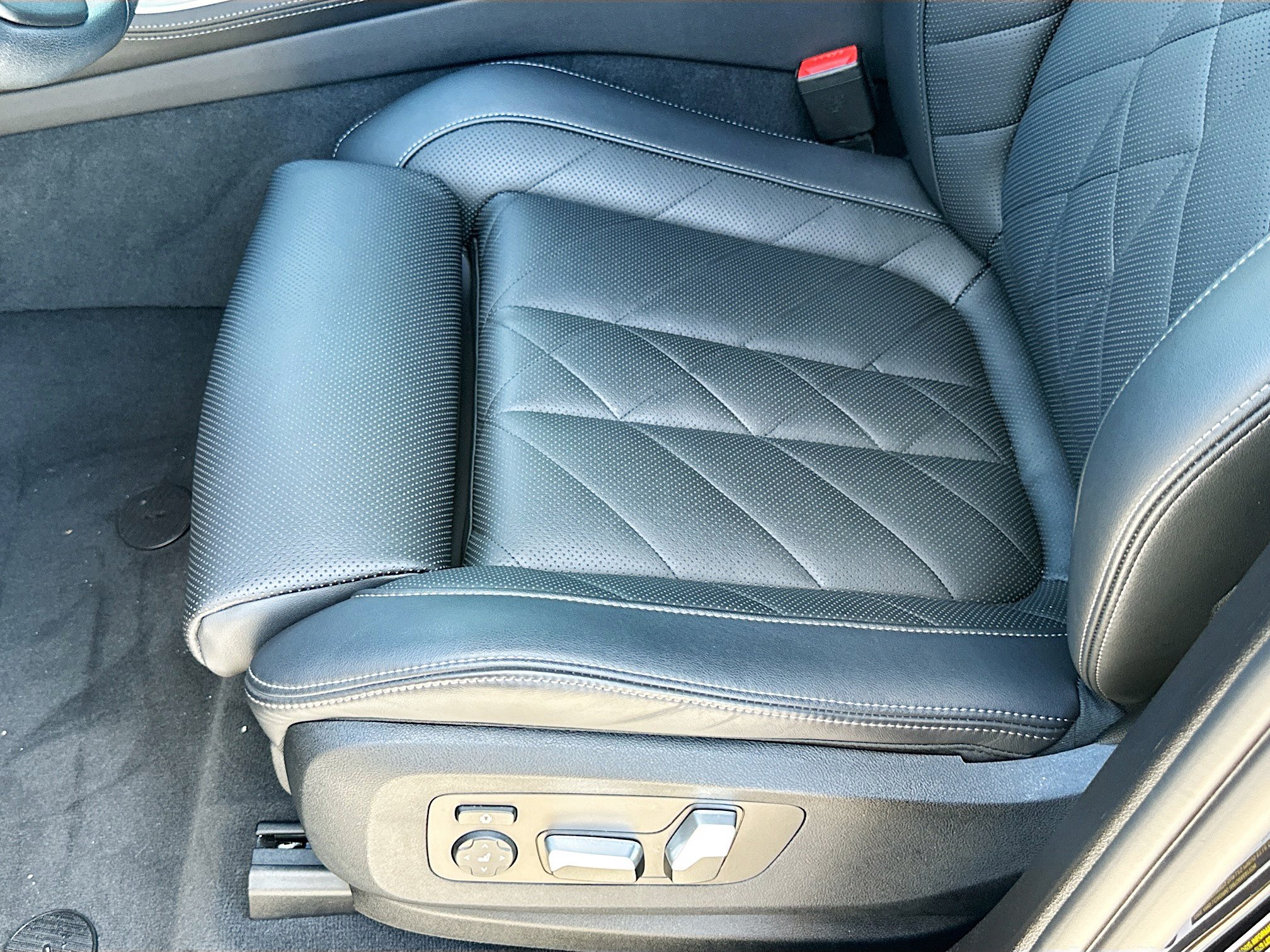 Certified 2023 BMW X5 sDrive40i w/ Premium Package RWD image 20