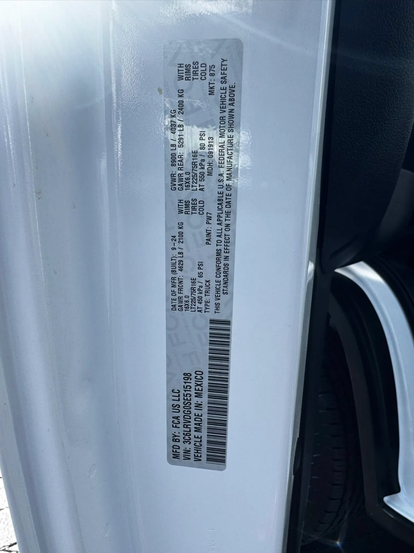 Used 2025 RAM ProMaster 2500 w/ Convenience Group FWD image 31
