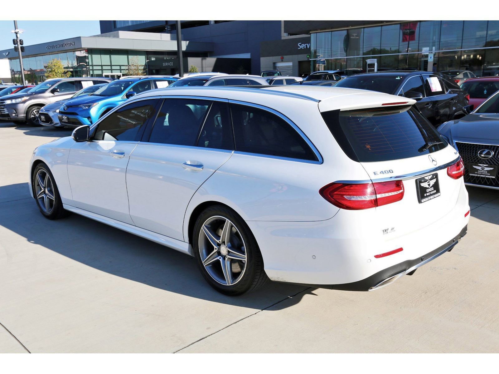 Used 2017 Mercedes-Benz E 400 4MATIC Wagon image 6