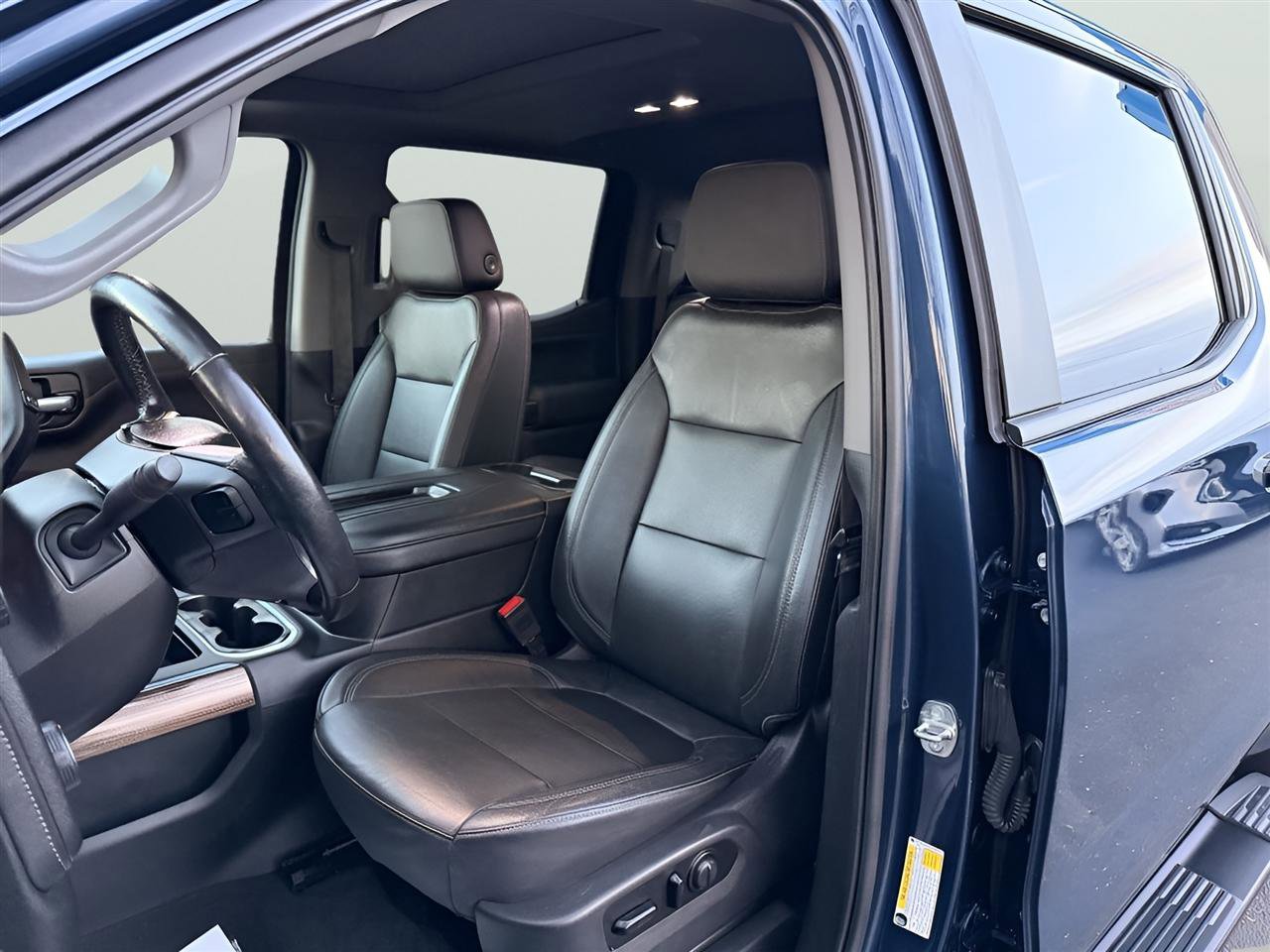 Used 2020 Chevrolet Silverado 1500 LT Trail Boss image 12