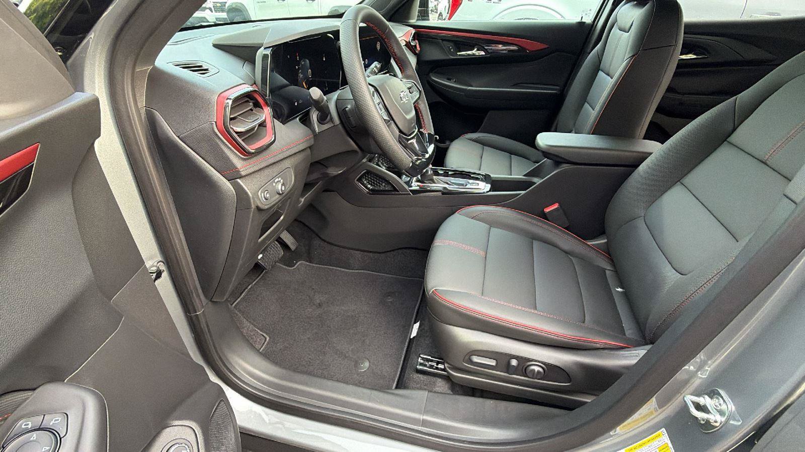 New 2026 Chevrolet TrailBlazer RS w/ Convenience Package FWD image 16