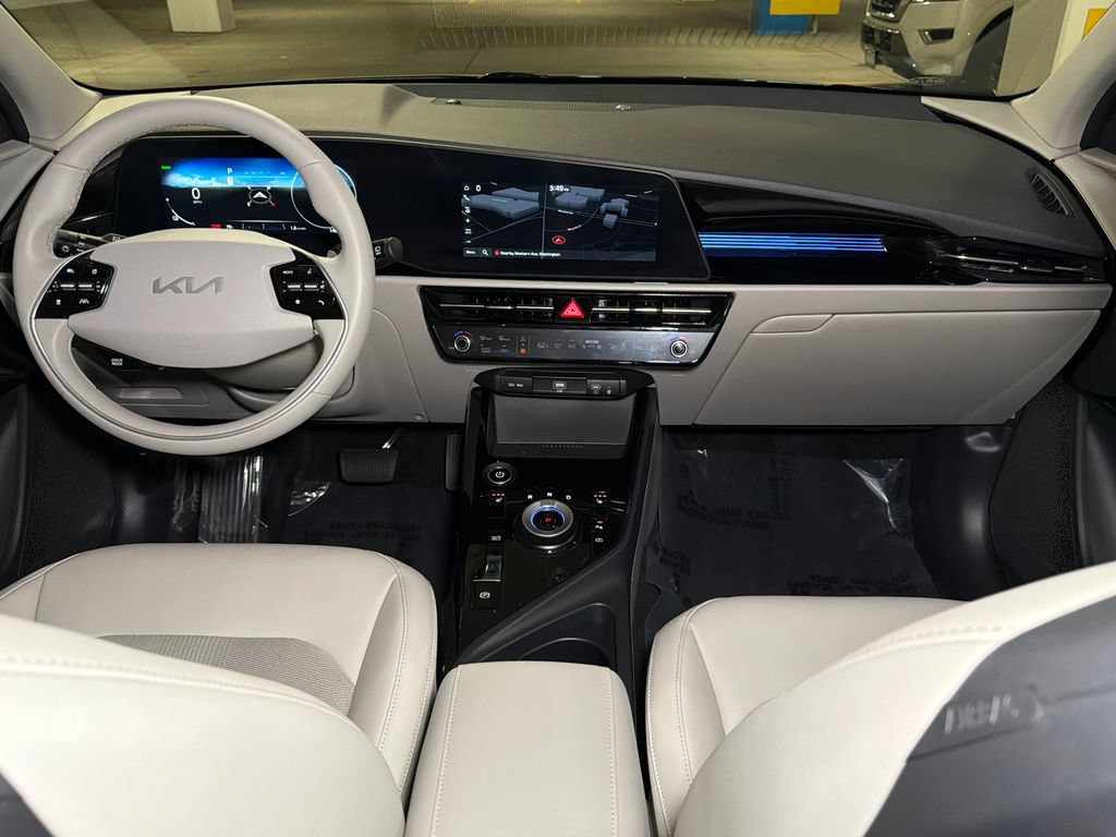 Certified 2023 Kia Niro Wind FWD image 17