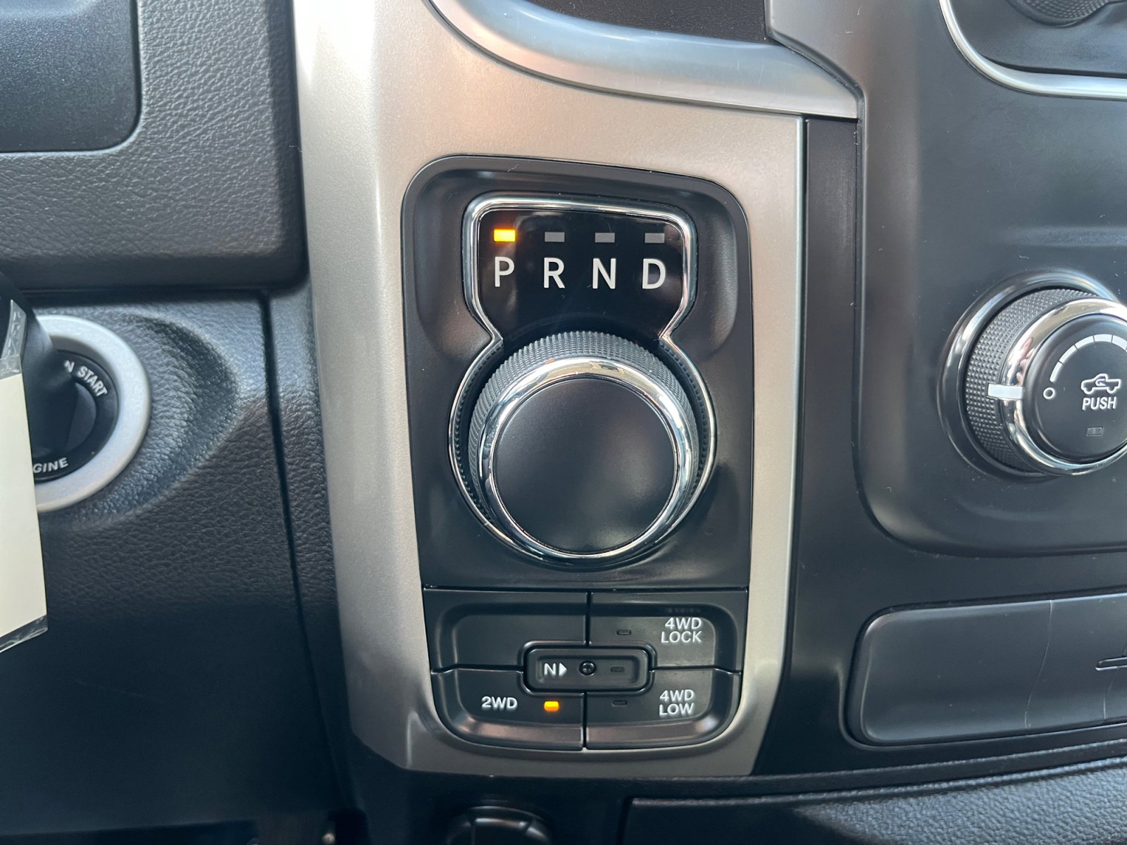 Used 2016 RAM 1500 Classic SLT image 29