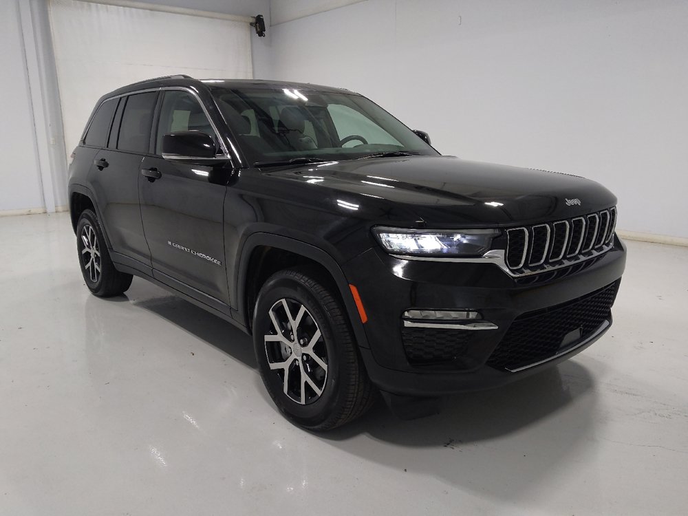 Used 2023 Jeep Grand Cherokee Limited AWD/4WD image 13