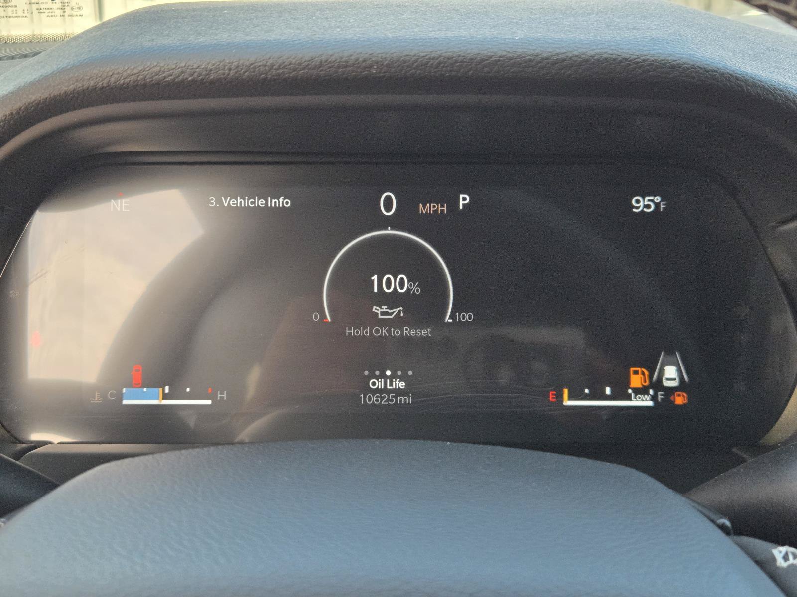Certified 2025 Jeep Grand Cherokee Altitude RWD image 15