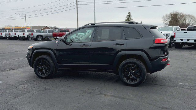 Used 2015 Jeep Cherokee Trailhawk w/ Leather Interior Group image 6