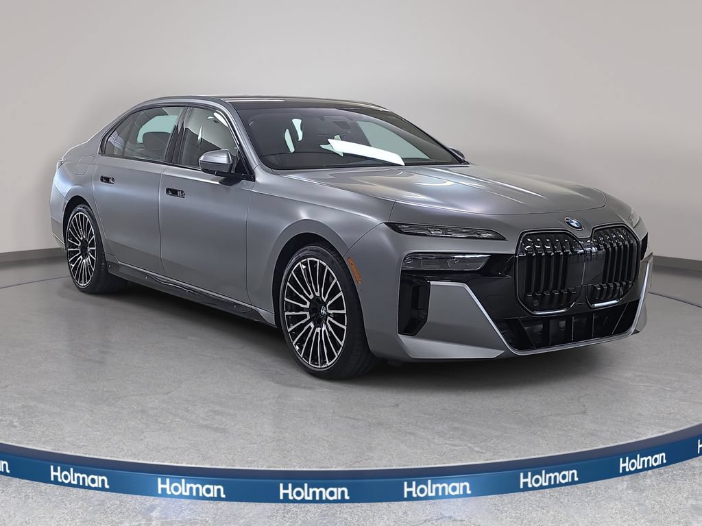 Used 2026 BMW 740i RWD image 4