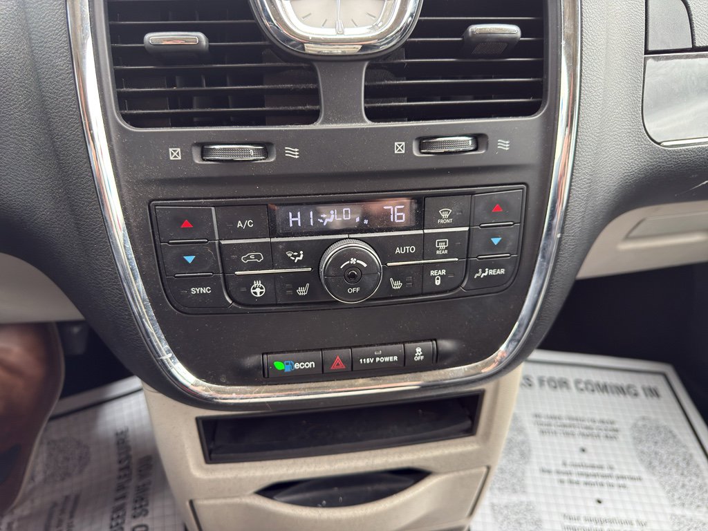 Used 2015 Chrysler Town & Country Touring-L w/ Driver Convenience Group FWD image 16