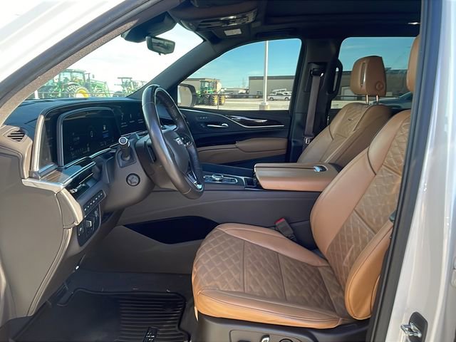 Used 2022 Cadillac Escalade ESV Premium Luxury w/ Performance Package AWD/4WD image 21