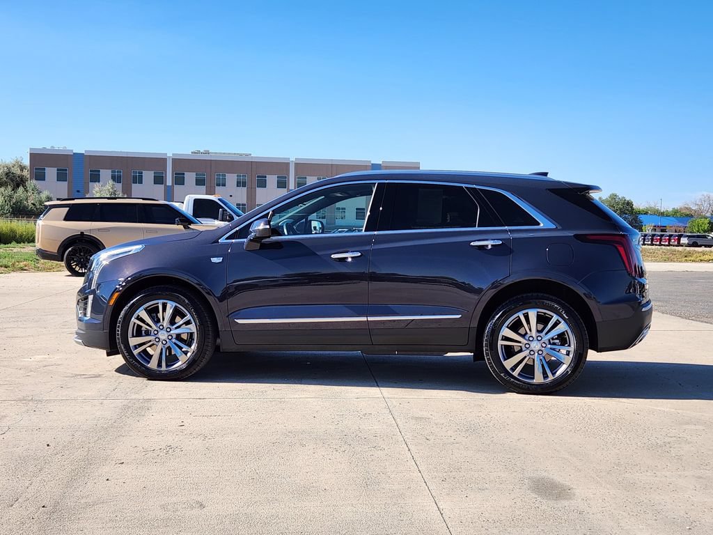 Used 2025 Cadillac XT5 Premium Luxury w/ LPO, Floor Liner Package AWD/4WD image 8