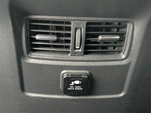 Used 2017 Nissan Titan PRO-4X image 19